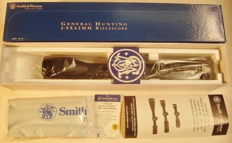 Smith & Wesson NEW 3X-9X 42mm Wide Angle Rifle scope with covers